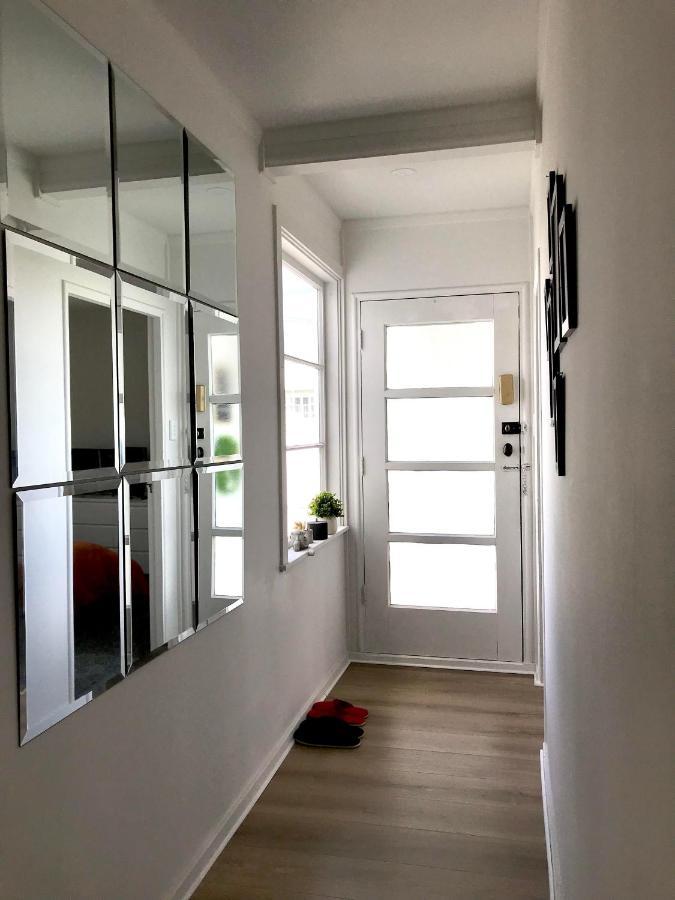 Bright & Comfy Stay In Newly Renovated Home With Parking Auckland Eksteriør billede