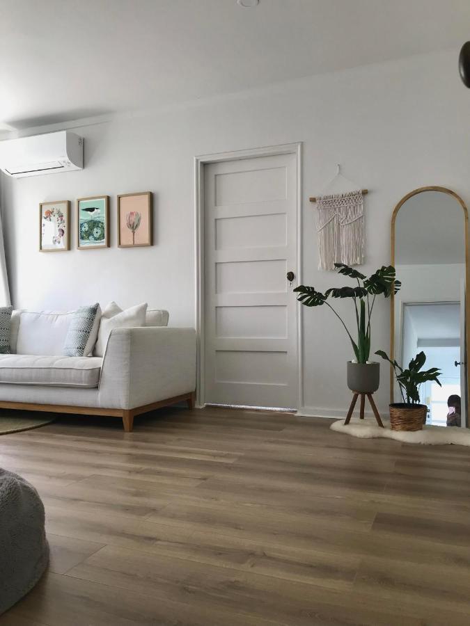 Bright & Comfy Stay In Newly Renovated Home With Parking Auckland Eksteriør billede
