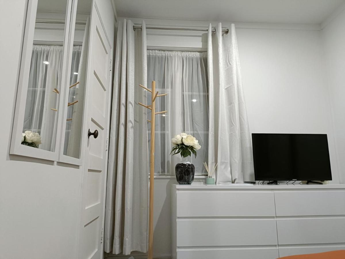 Bright & Comfy Stay In Newly Renovated Home With Parking Auckland Eksteriør billede